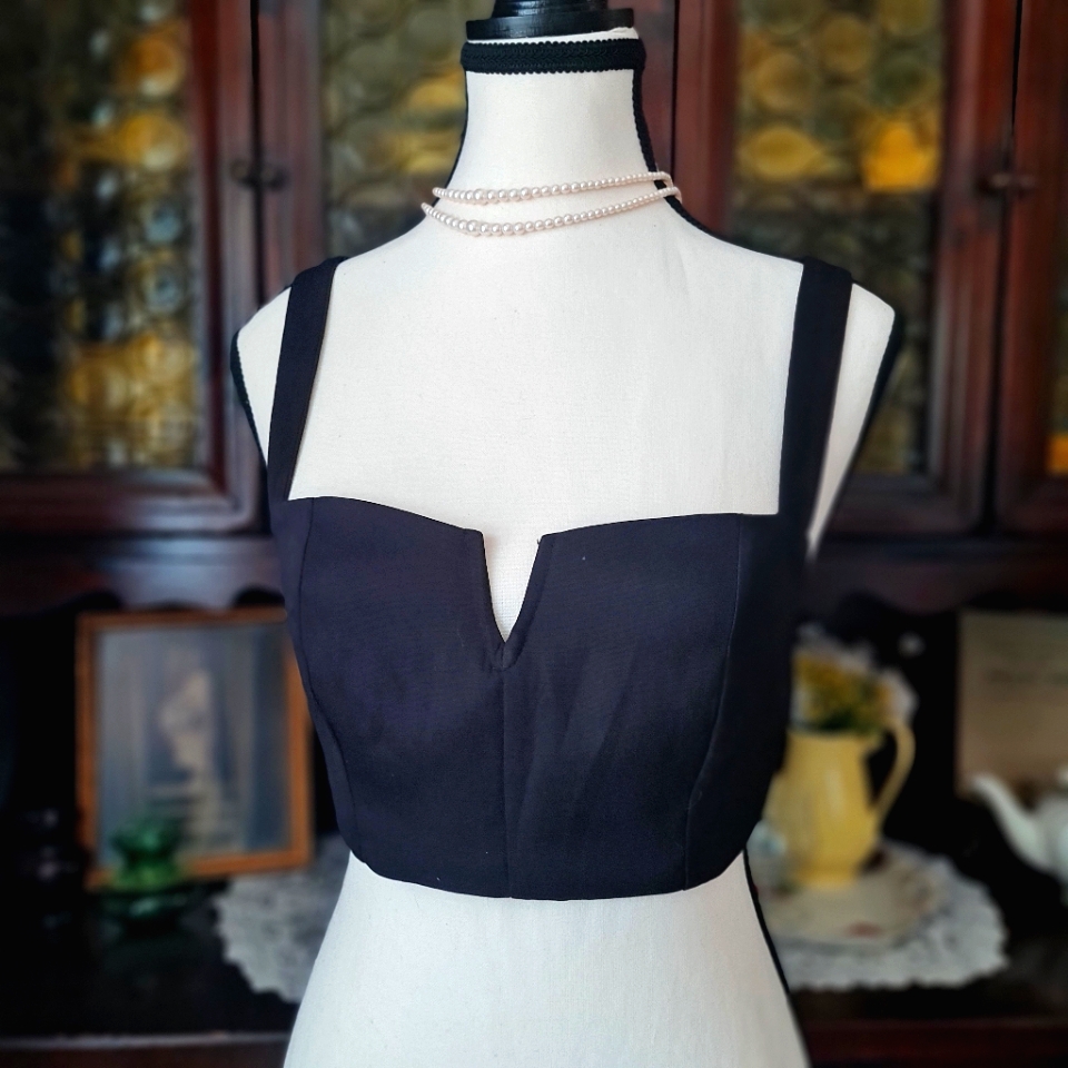 Xs Black Cider Cropped Top With Zipper